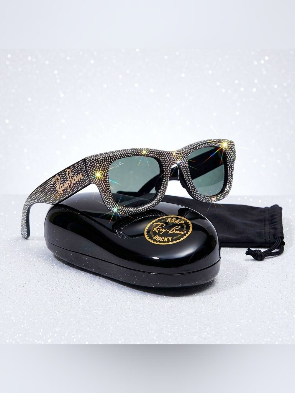 Ray-Ban Wayfarer Puffer Swarovski Crystal Pavé Edition sunglasses in black